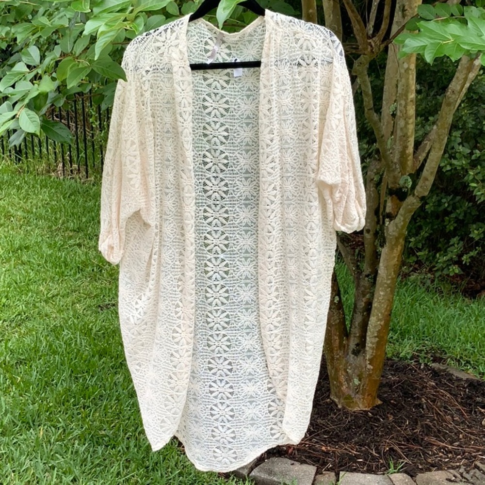 NWT RED LOLLY LACEY CREAM CARDIGAN, SIZE MEDIUM